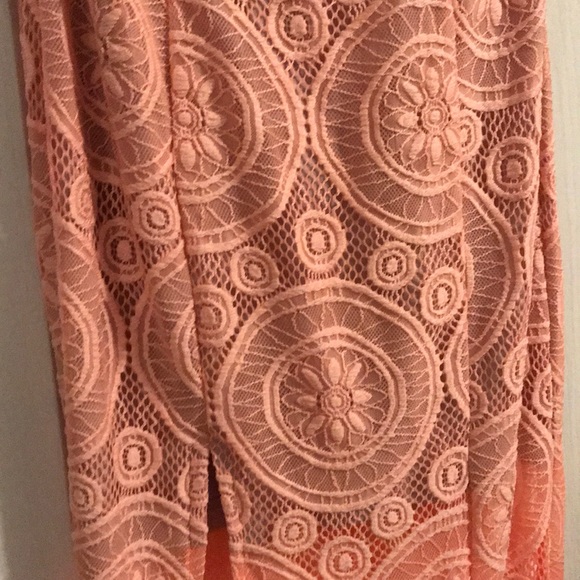 Dress - Picture 3 of 4